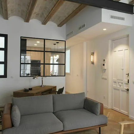 Chic And In Lively But Quiet Area * Valencia